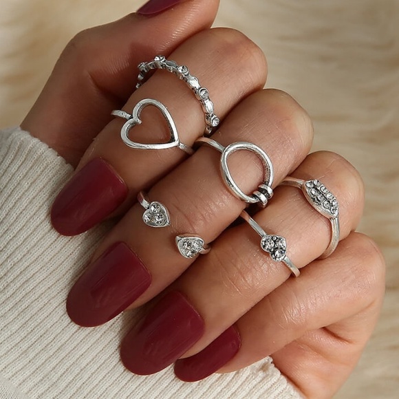 **ARISTA* 6-Pc Silver Heart Decorative Fashion Ring Set - Picture 1 of 6
